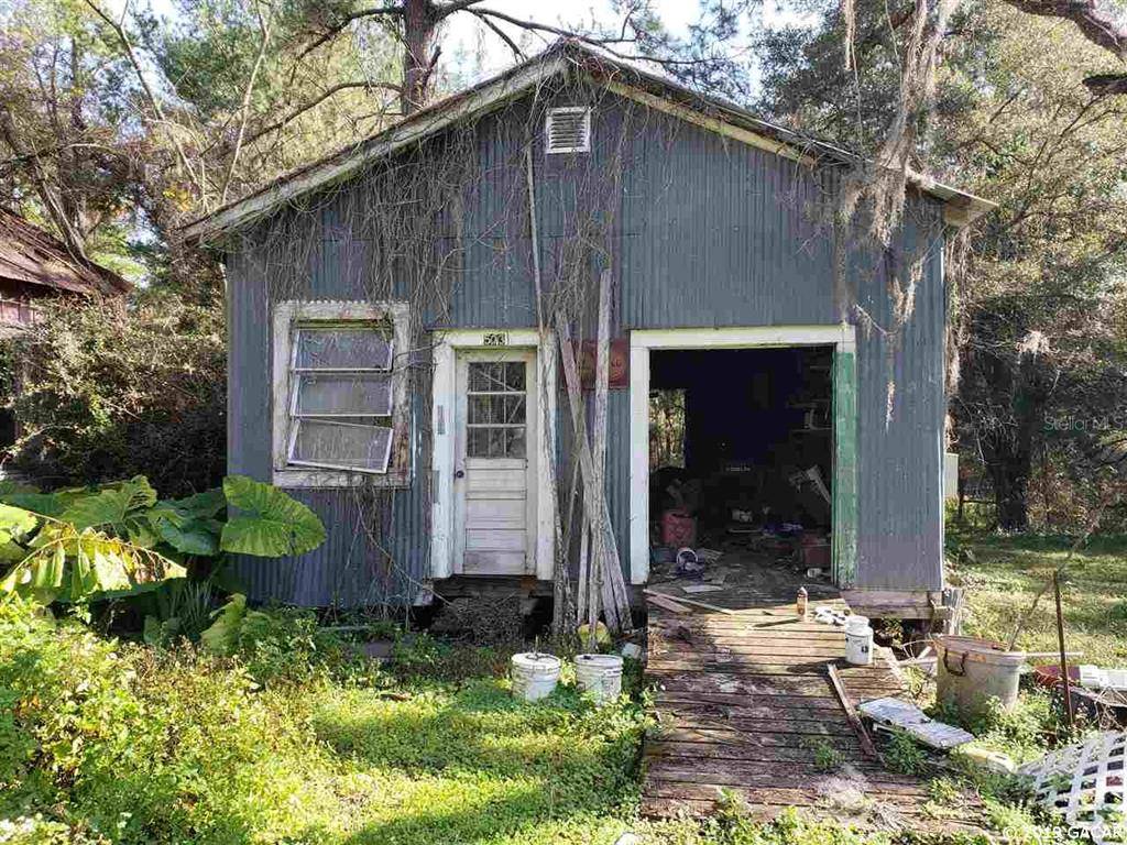 Hawthorne, FL 32640,2617 SE County Road 219A