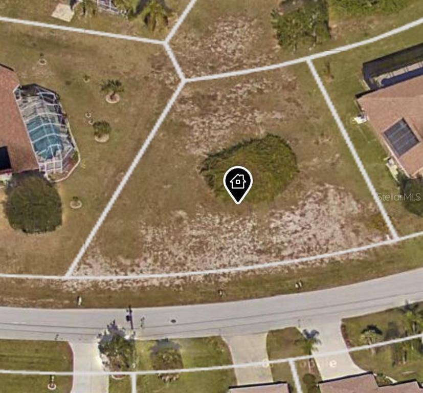 Rotonda West, FL 33947,142 SPORTSMAN RD