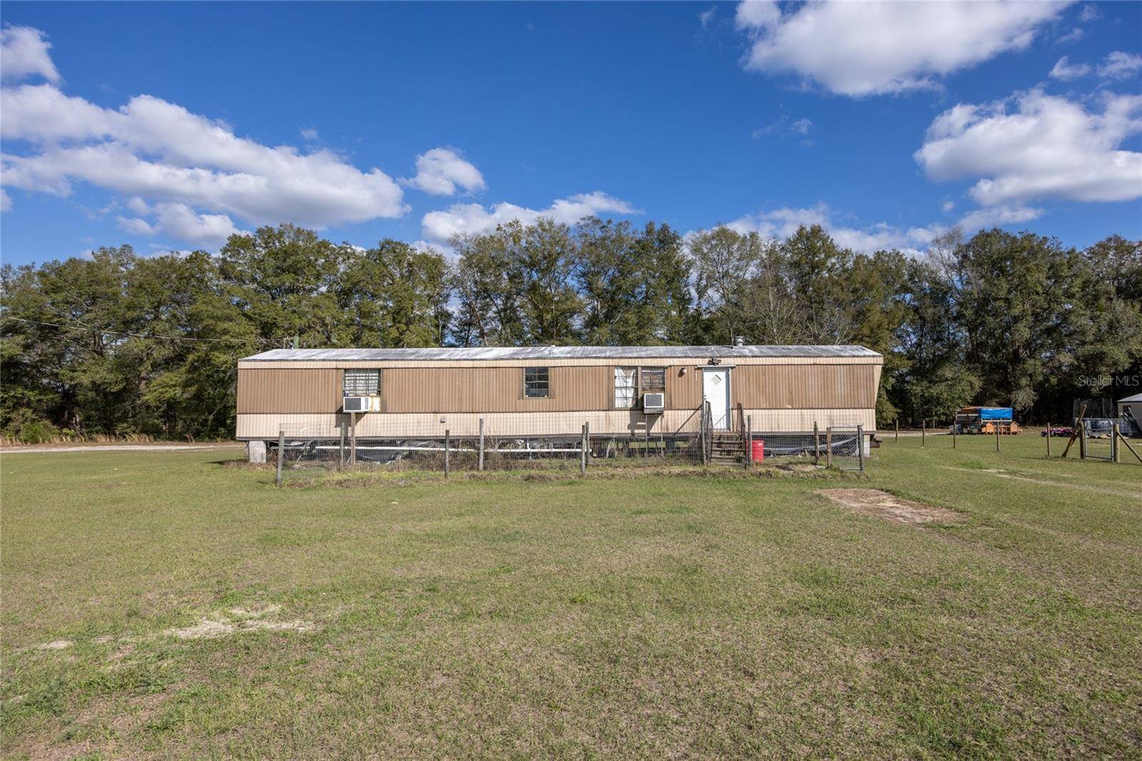 High Springs, FL 32643,7696 NE COUNTY ROAD 340