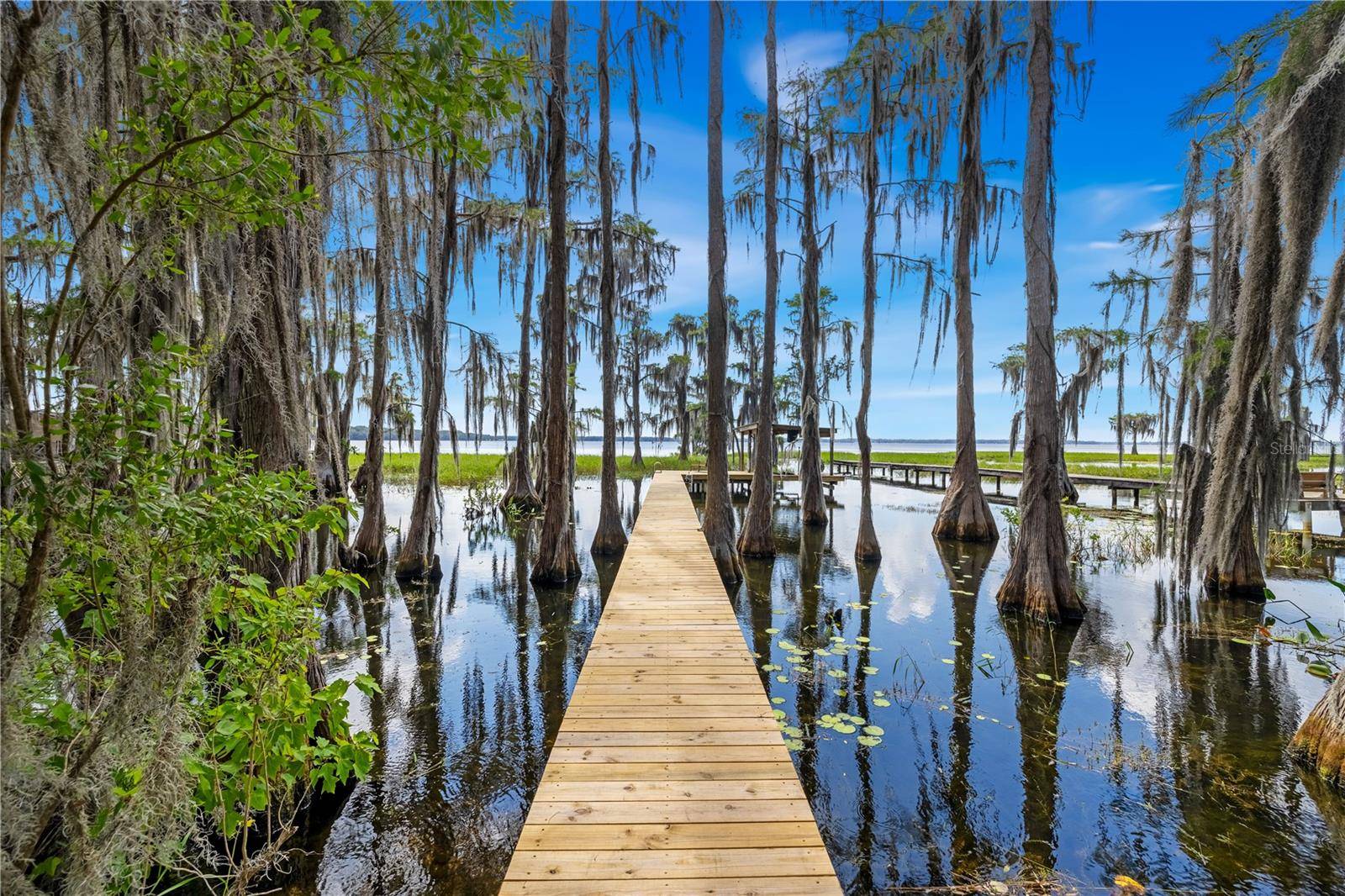 Melrose, FL 32666,222 SE 5TH AVE