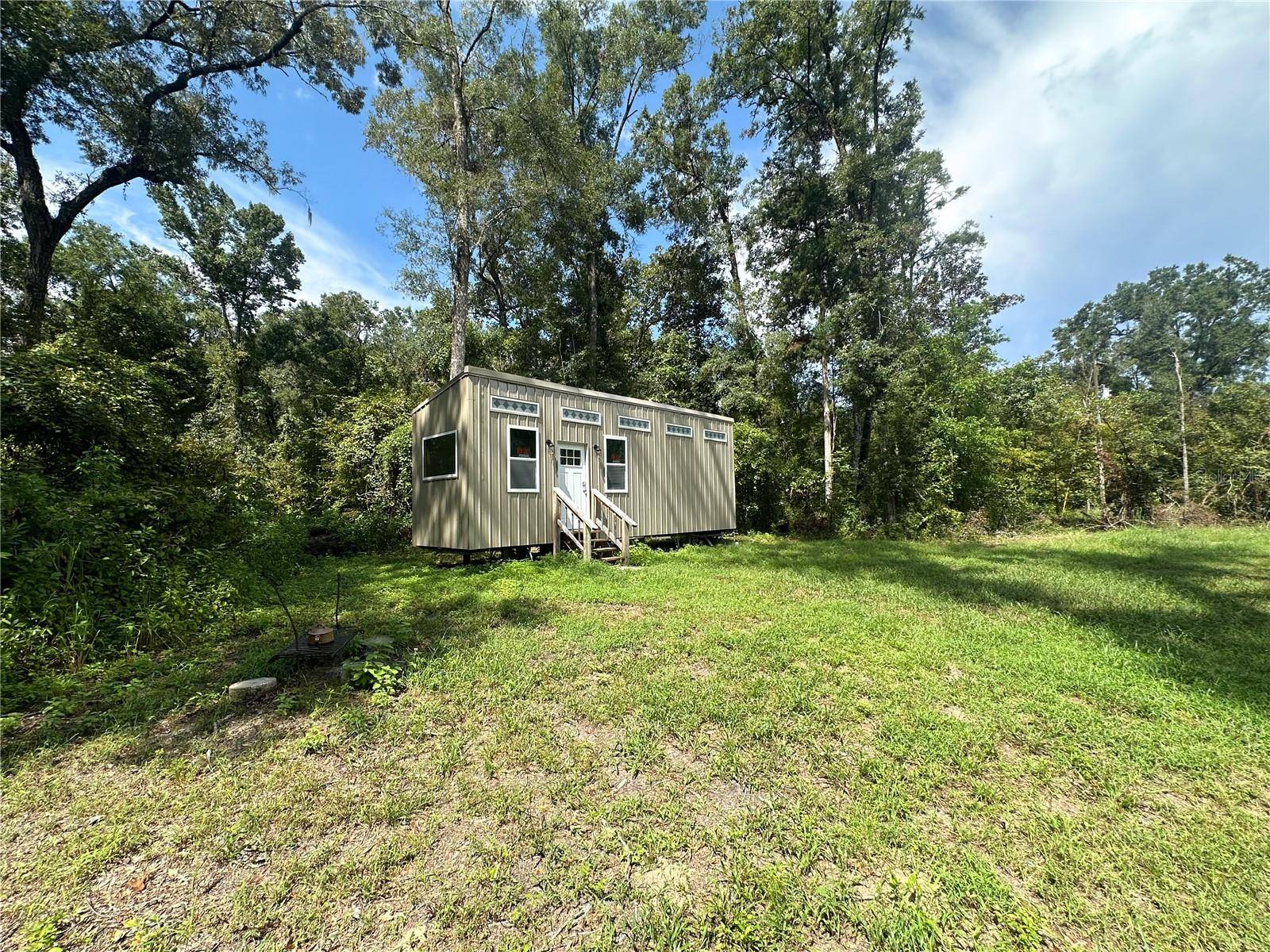 Fort White, FL 32038,950 SW NEWARK DR #1