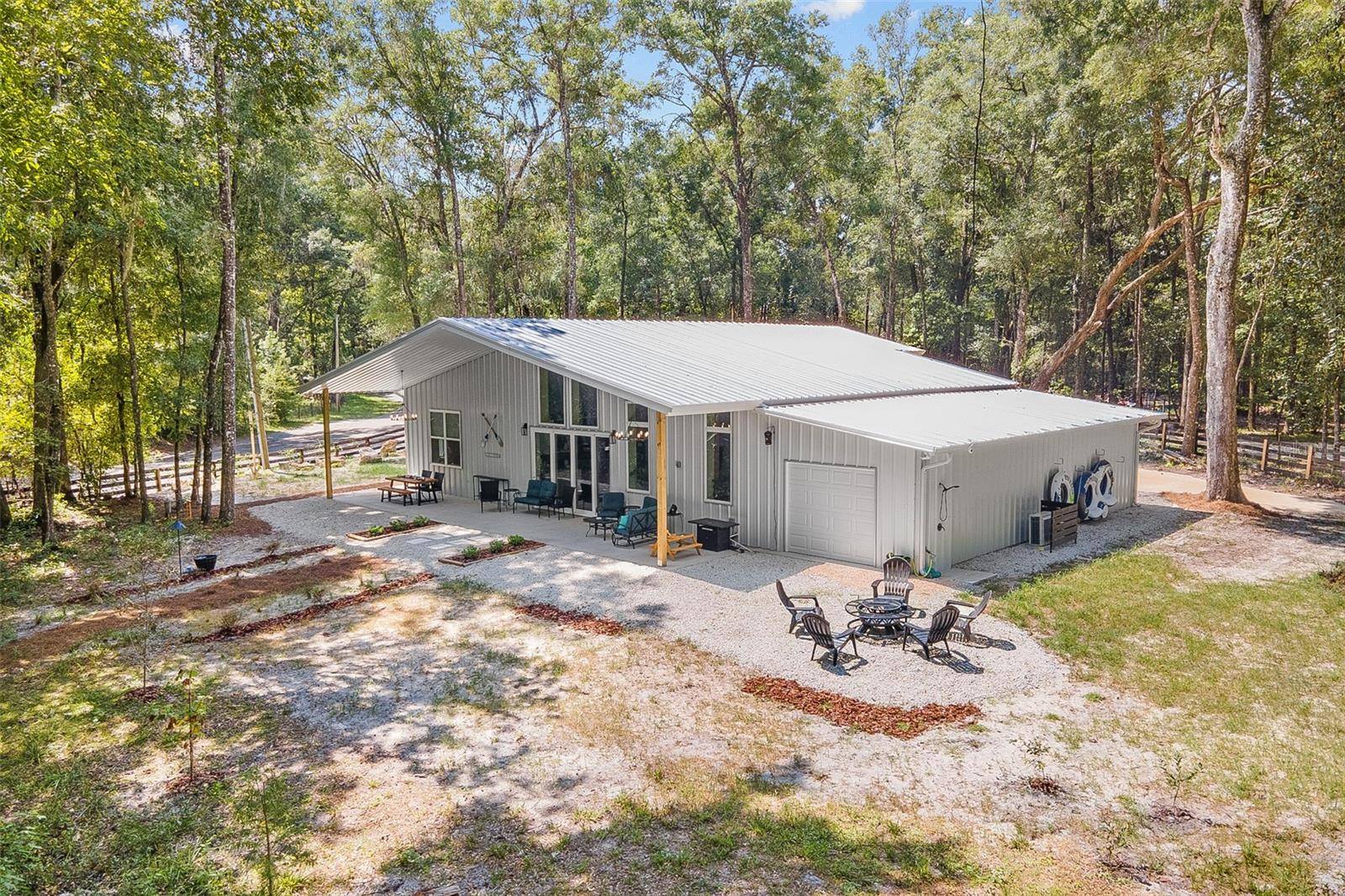 High Springs, FL 32643,25291 NW 210TH LN