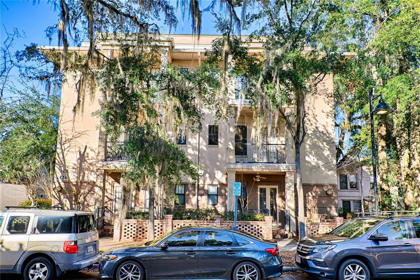 Gainesville, FL 32603,1418 NW 3RD AVE #304