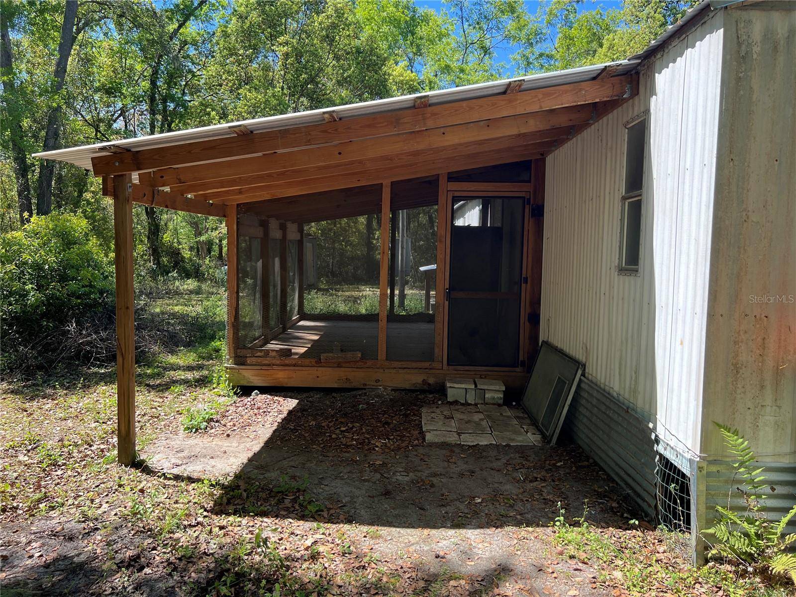 Hawthorne, FL 32640,17319 NE 72ND PL