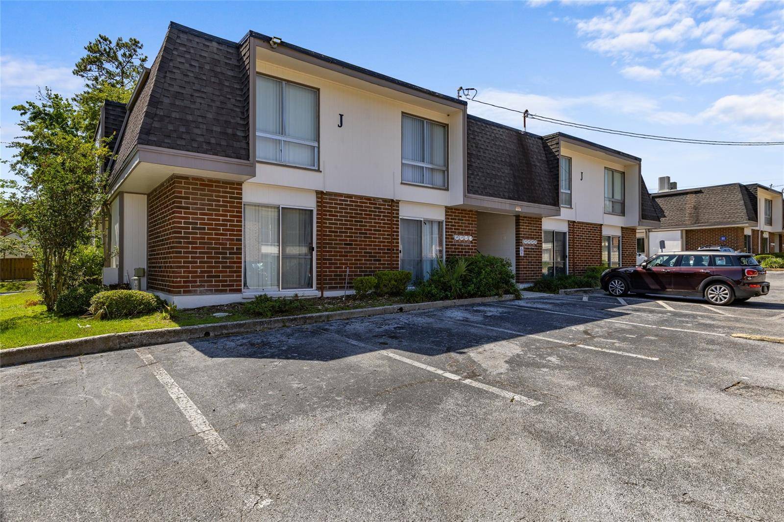 Gainesville, FL 32608,1700 SW 16TH CT #J-23