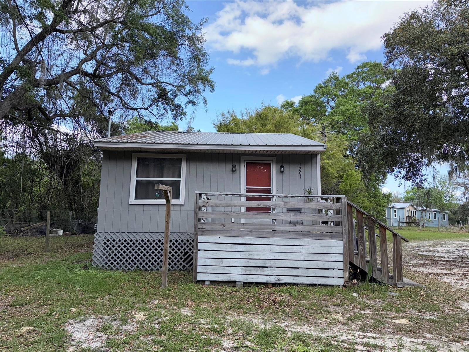 Hawthorne, FL 32640,1201 CR 20A