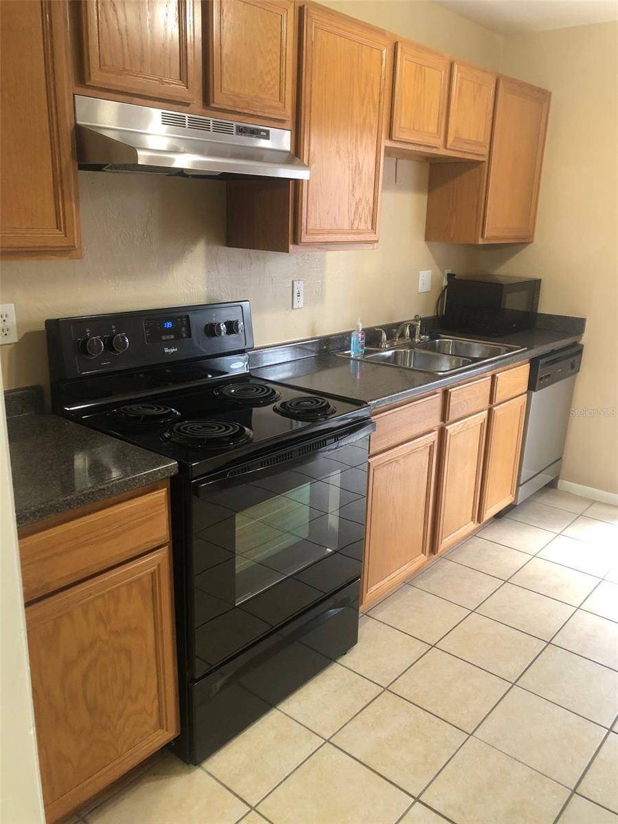 Gainesville, FL 32607,507 NW 39TH RD #325