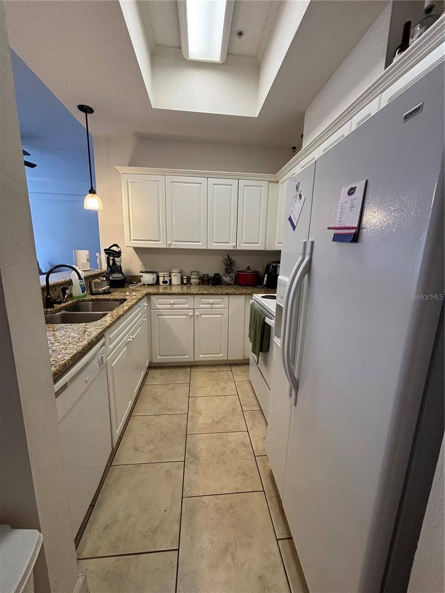Gainesville, FL 32603,325 NW 14TH ST #308