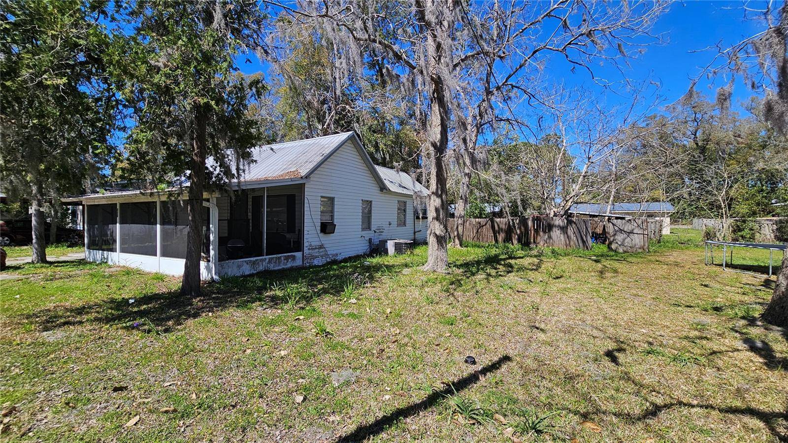 Williston, FL 32696,416 SE 3RD AVE