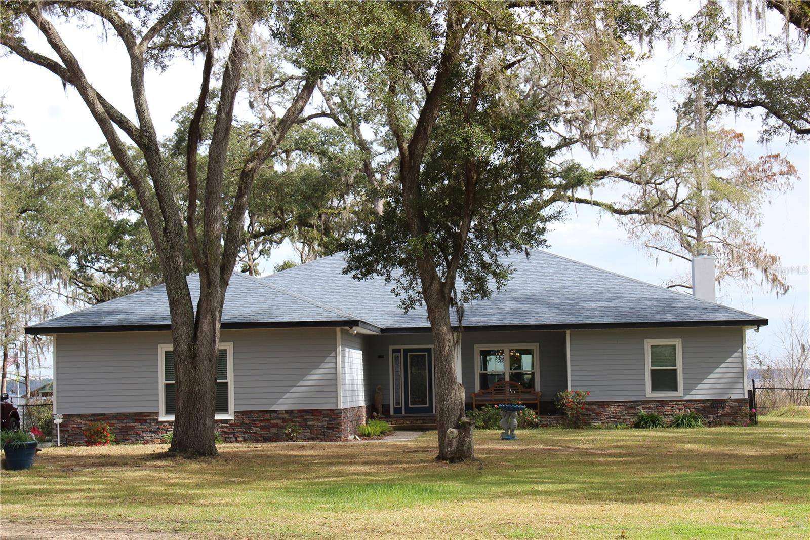 Palatka, FL 32177,516 CEDAR CREEK RD