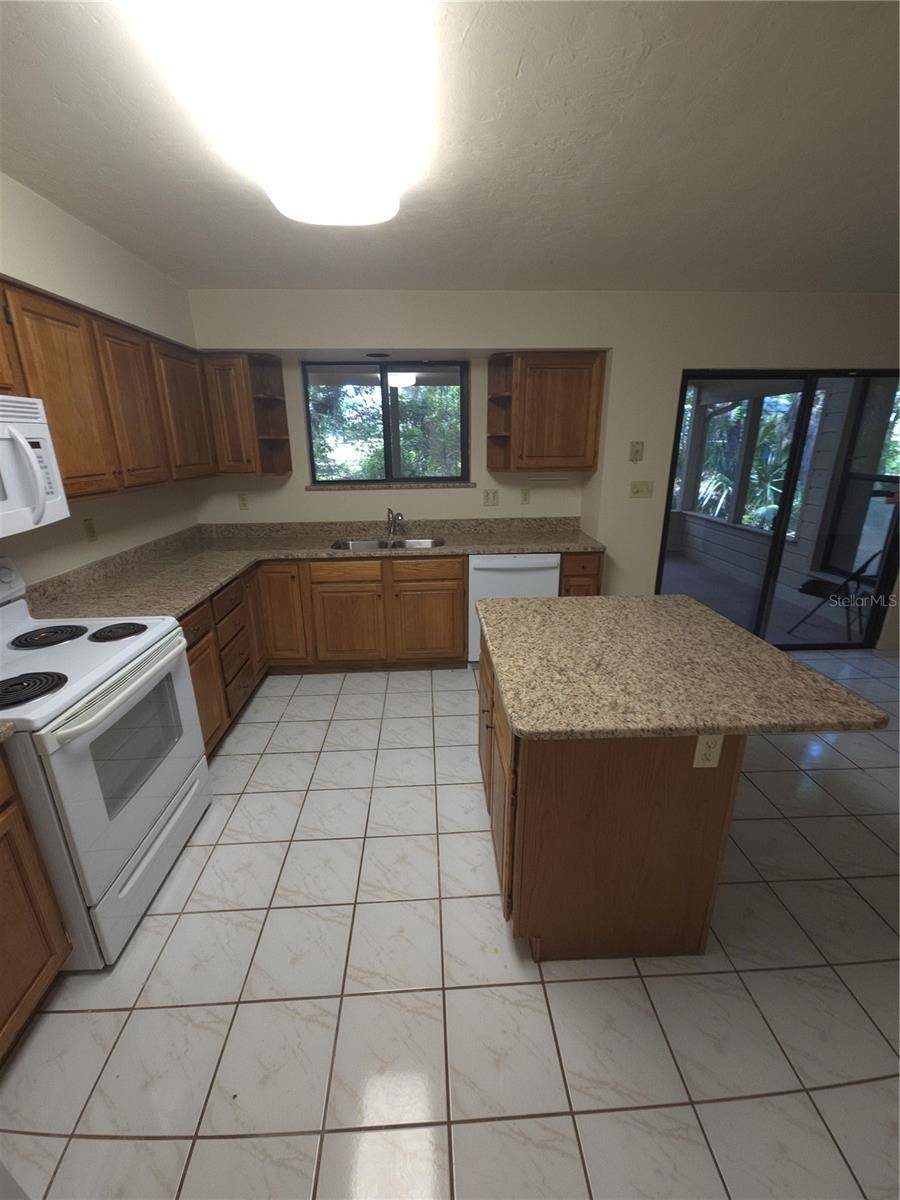 Gainesville, FL 32607,7717 SW 22ND AVE