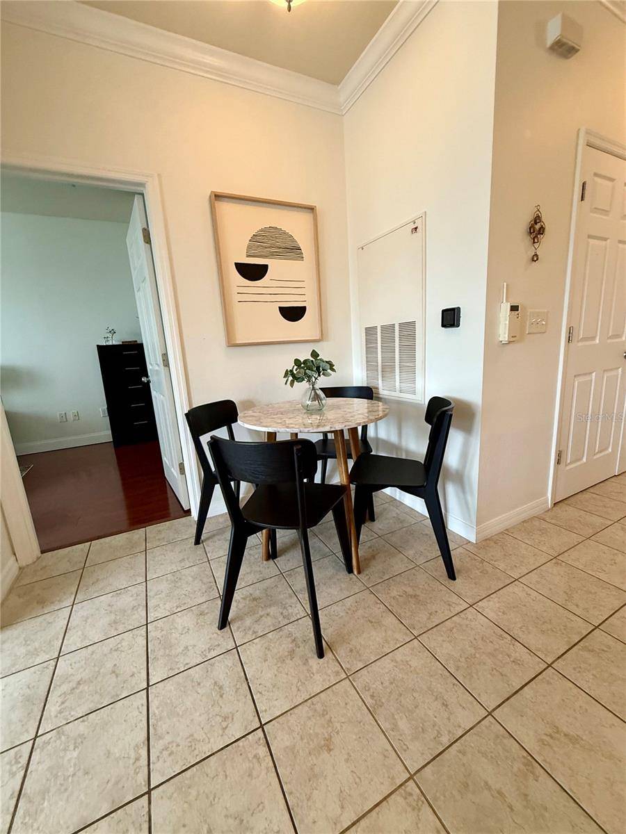 Gainesville, FL 32601,1185 SW 9TH RD #406