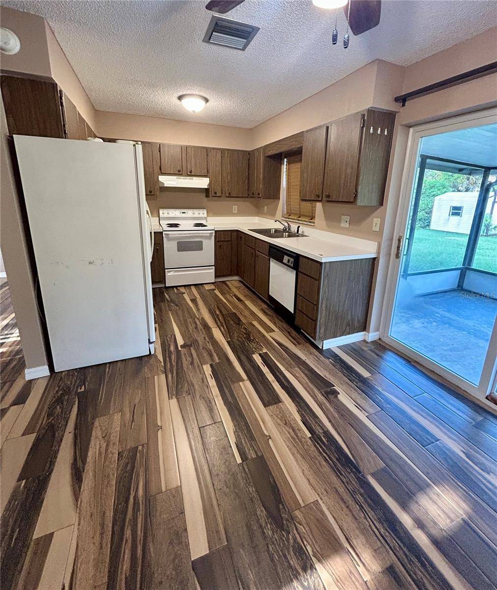 Tavares, FL 32778,31900 BLANTON LN