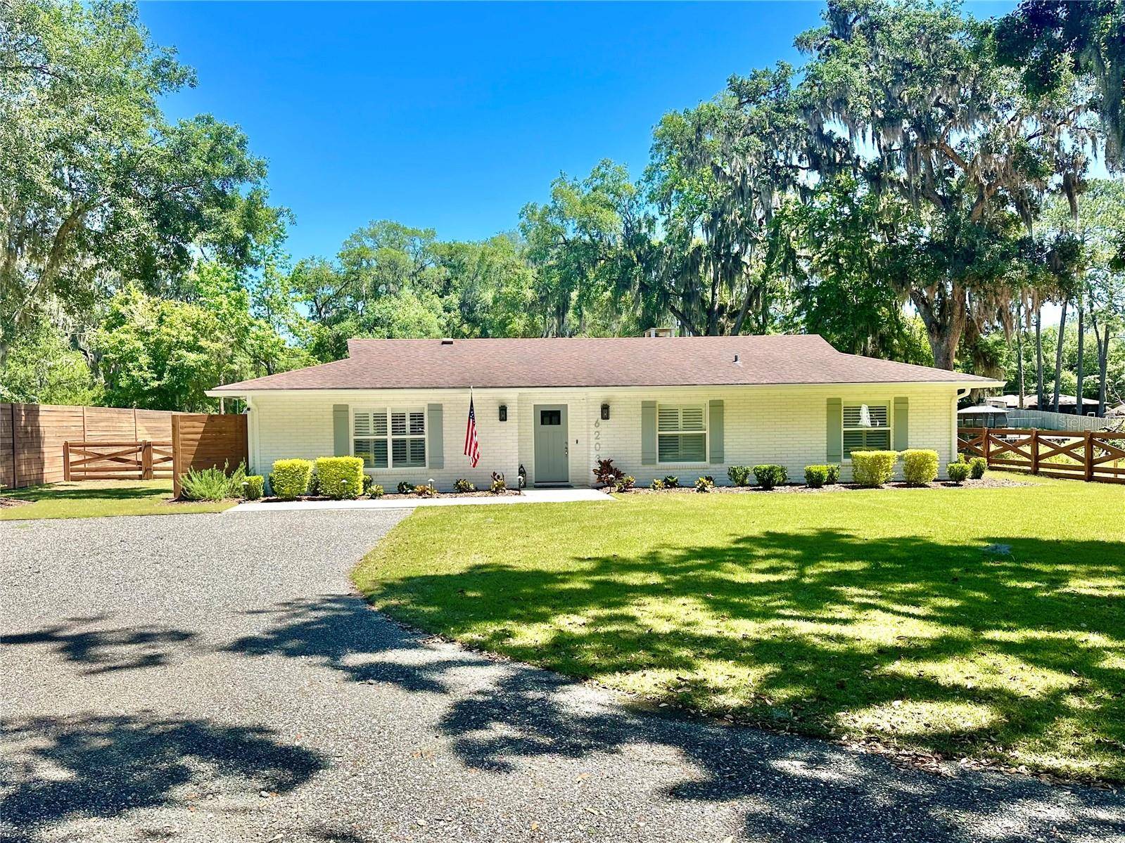 Melrose, FL 32666,6203 WEST BLVD