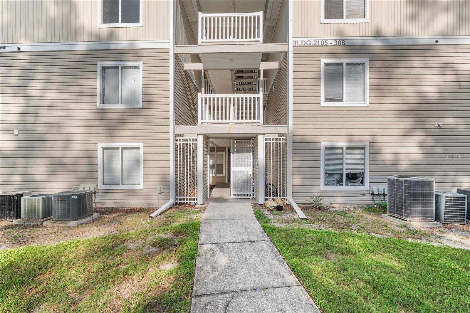 Gainesville, FL 32608,4000 SW 23RD ST #2-305