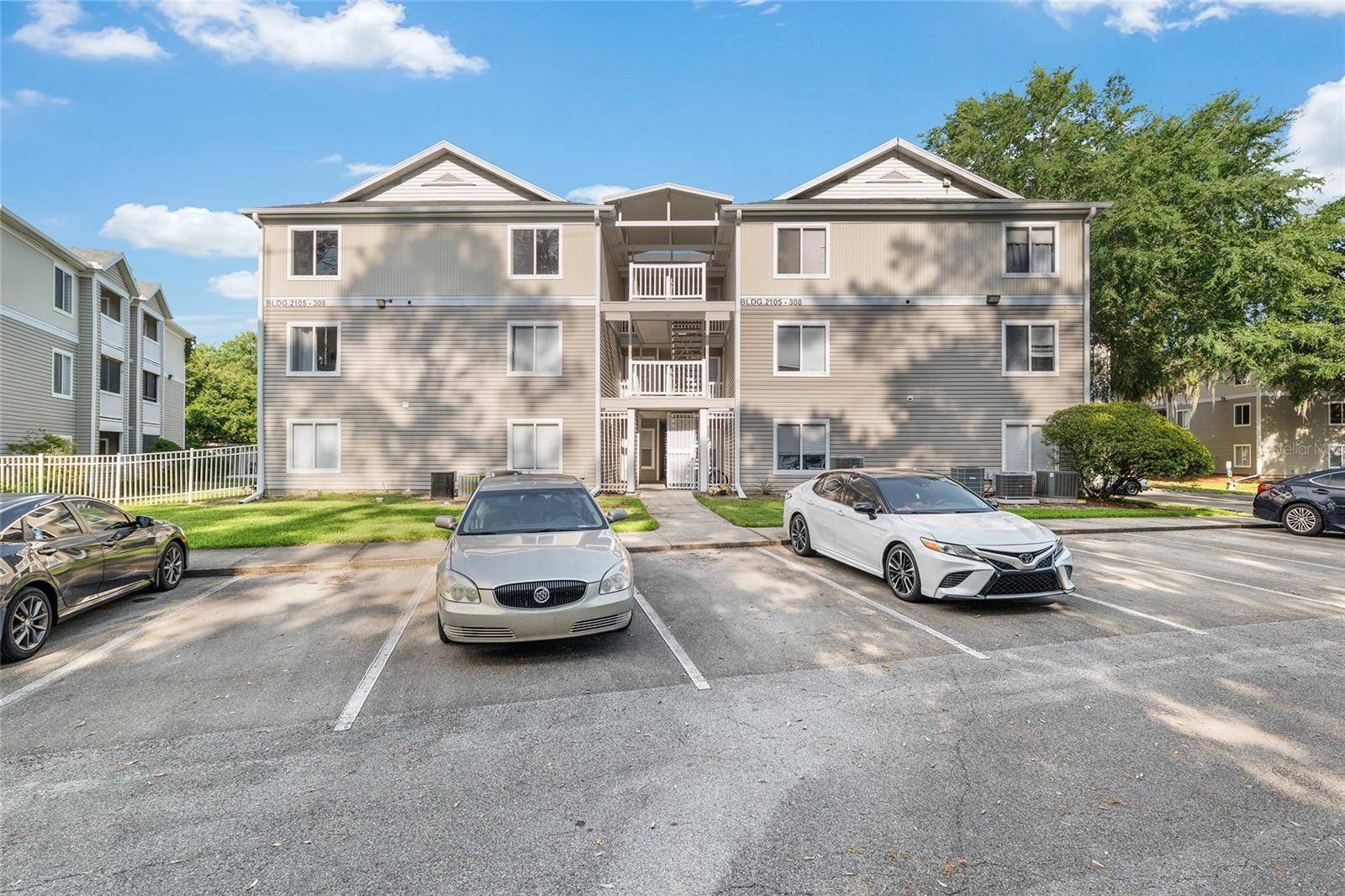 Gainesville, FL 32608,4000 SW 23RD ST #2-305