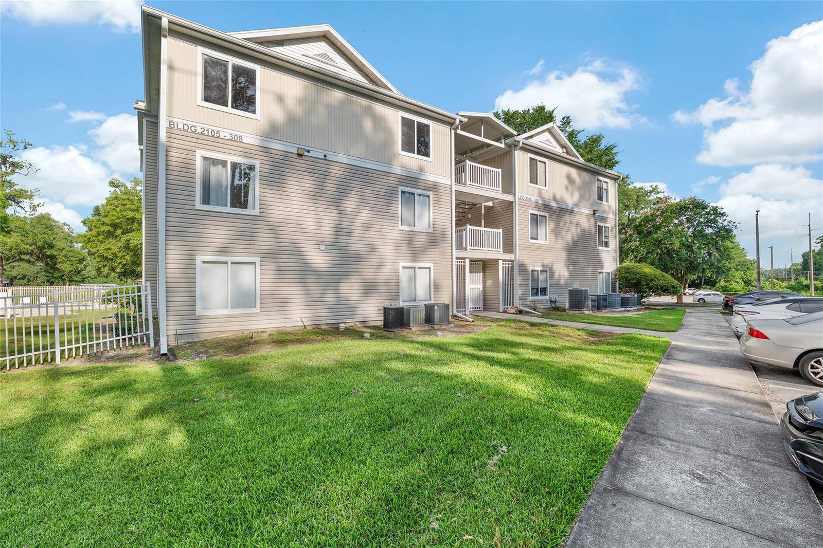 Gainesville, FL 32608,4000 SW 23RD ST #2-305