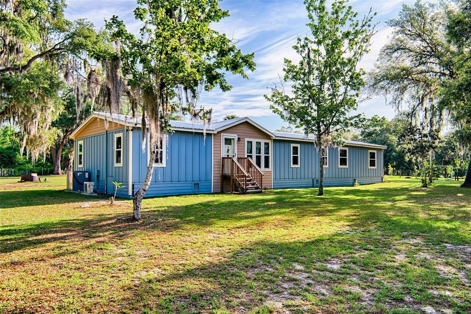 Hawthorne, FL 32640,107 TWIN LAKES RD