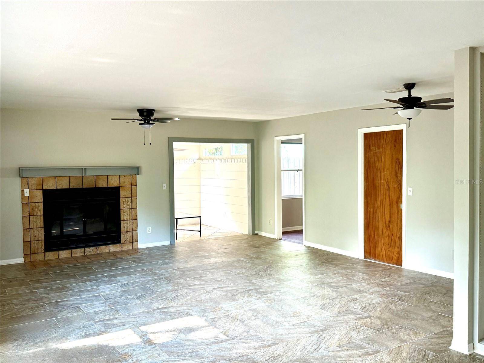 Gainesville, FL 32601,532 NE 7TH TER