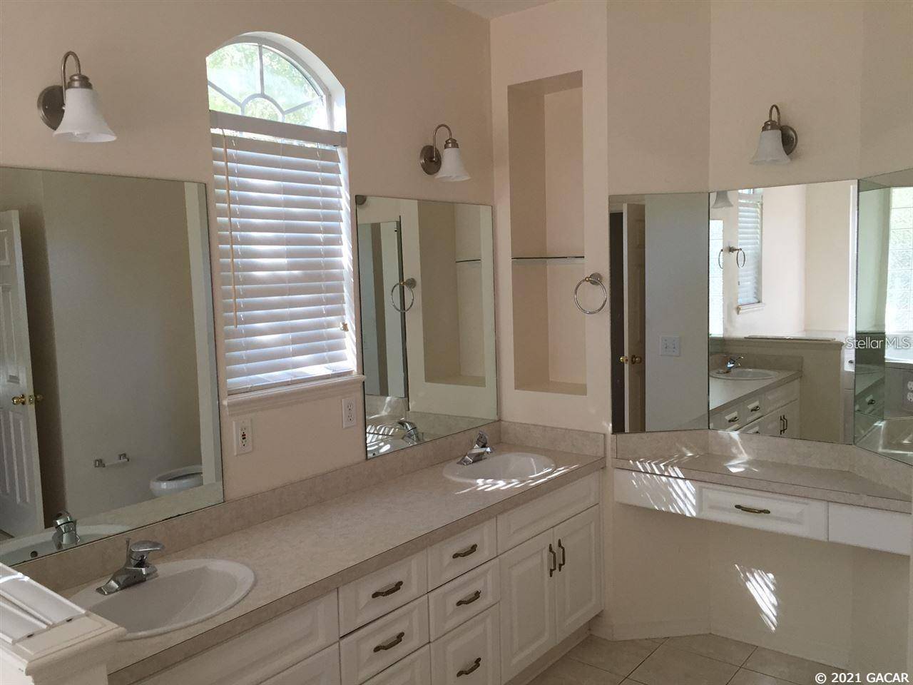 Gainesville, FL 32608,7129 SW 84TH WAY