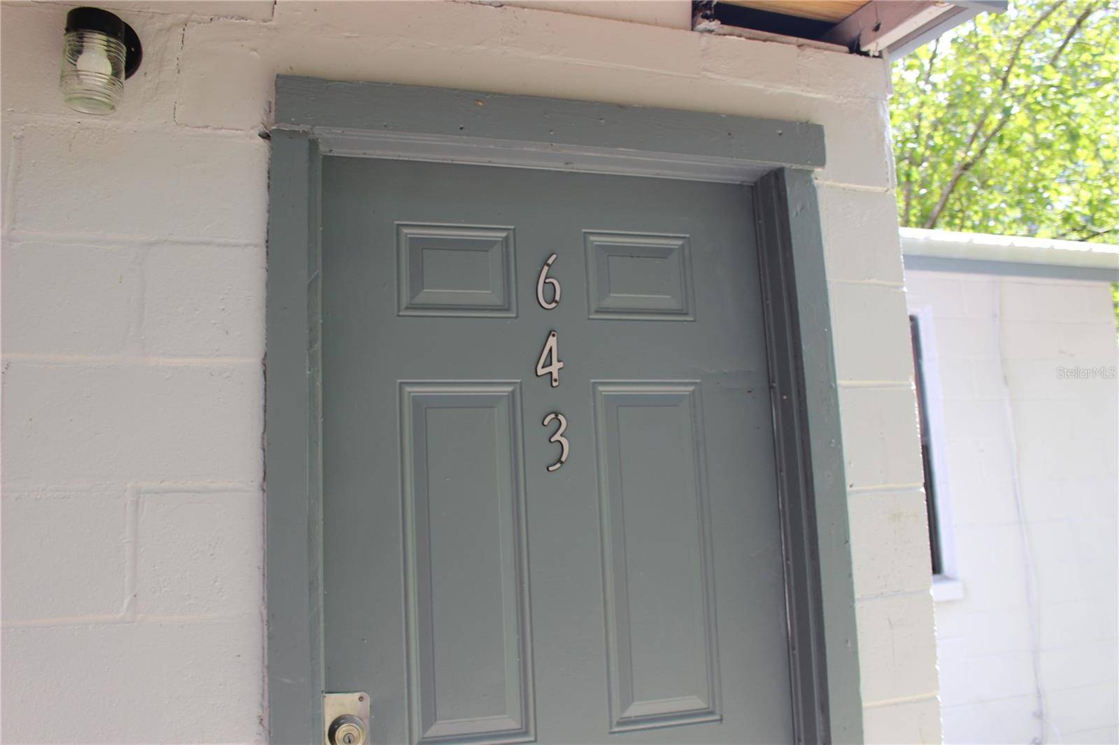 Gainesville, FL 32641,643 NE WALDO