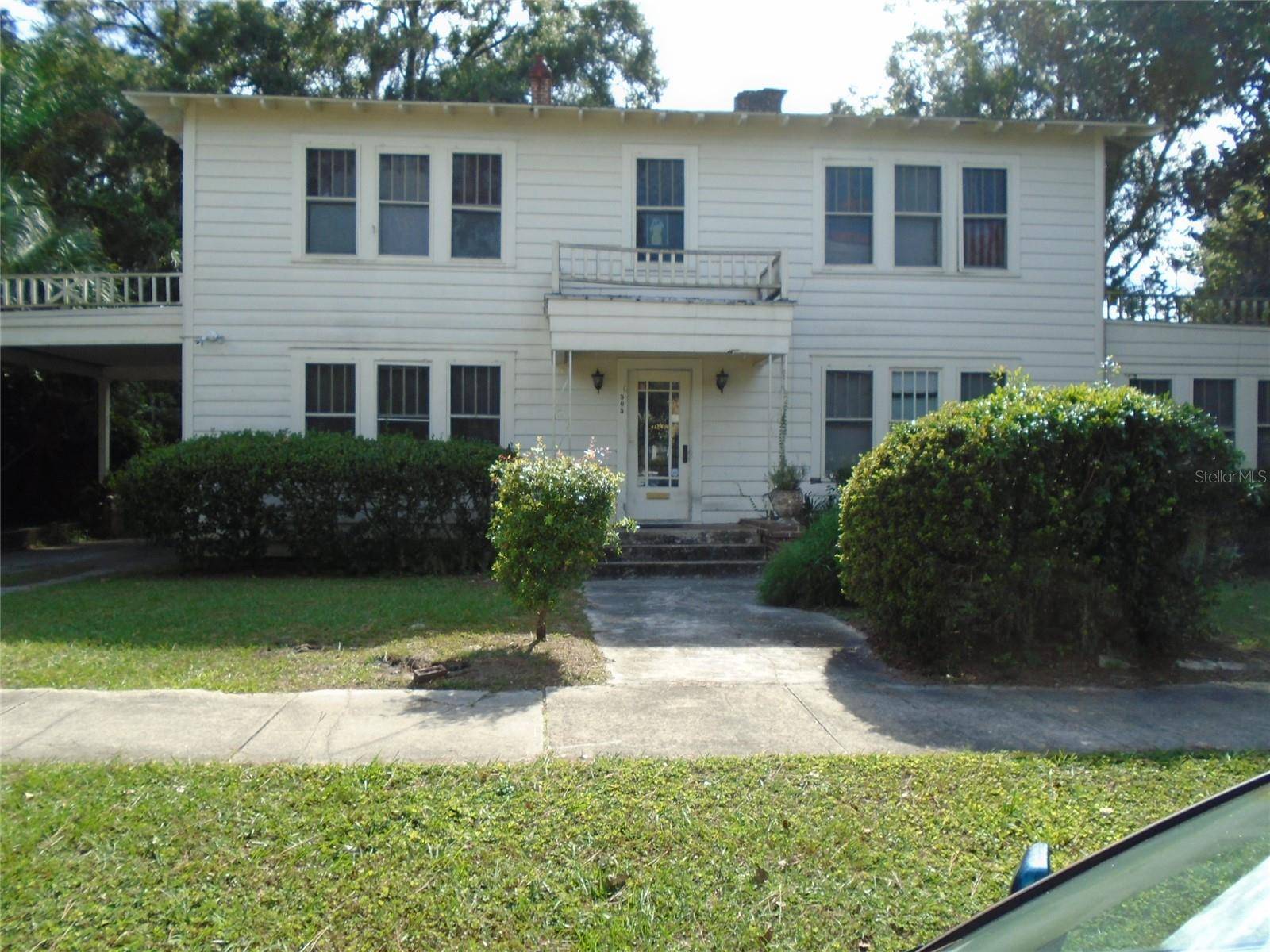 Gainesville, FL 32601,505 NE 9 AVE #1