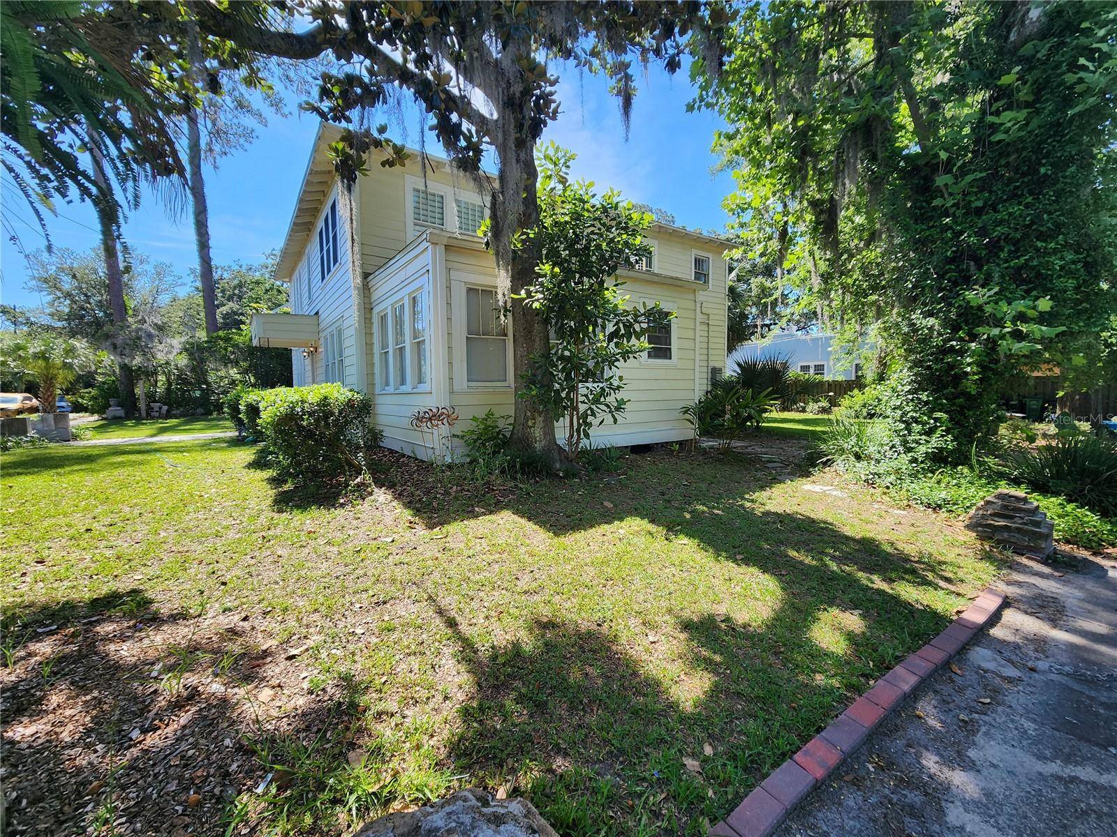 Gainesville, FL 32601,505 NE 9 AVE #1
