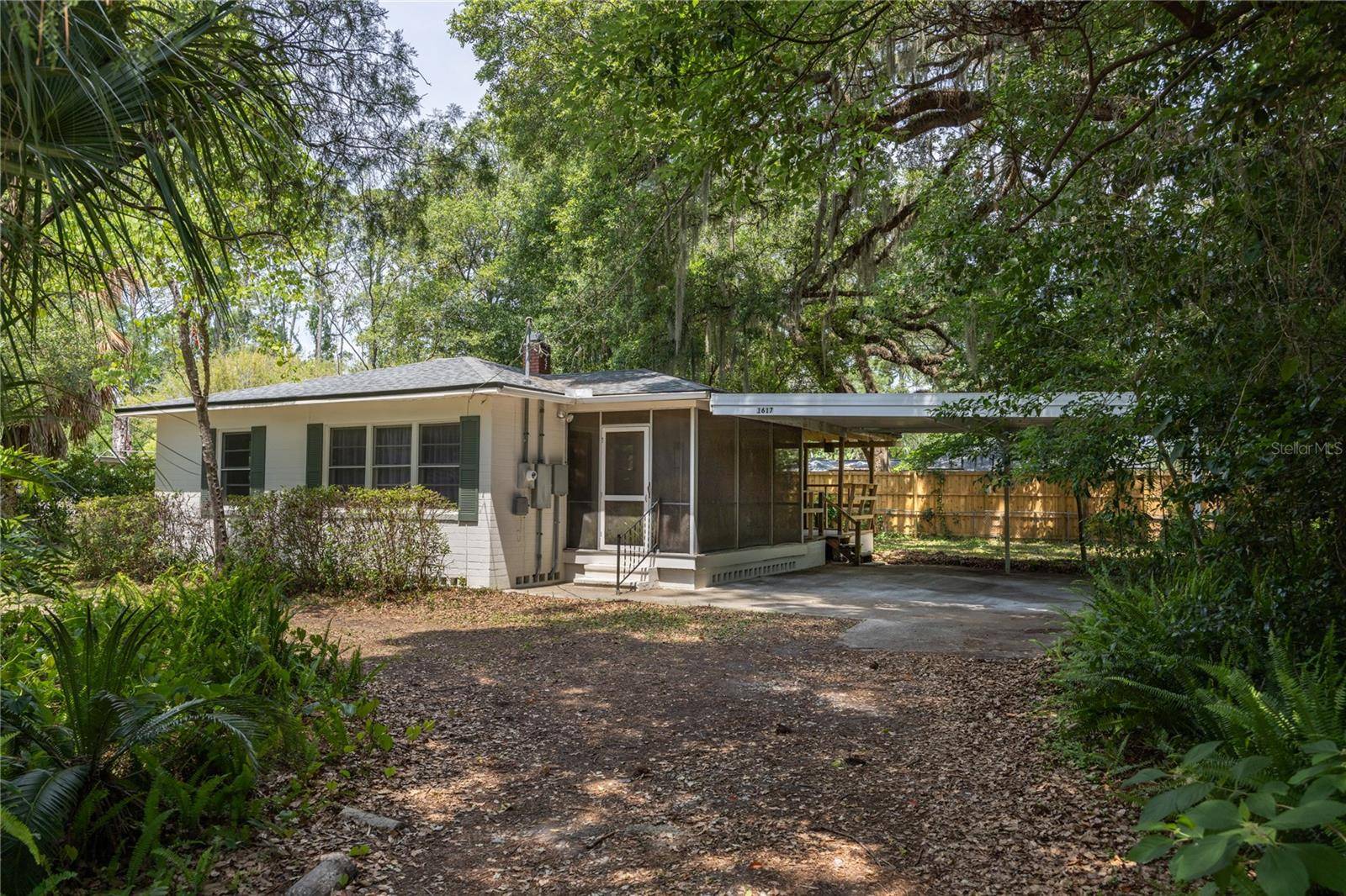 Gainesville, FL 32609,1617 NE 8TH ST