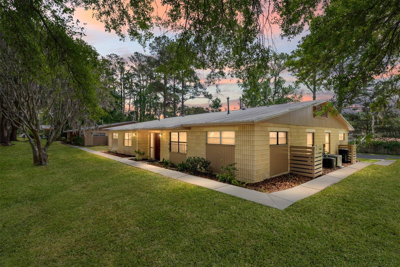 Gainesville, FL 32605,915 NW 40TH AVE