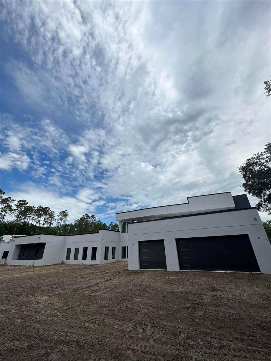 Lutz, FL 33559,2518 SUNSET LN