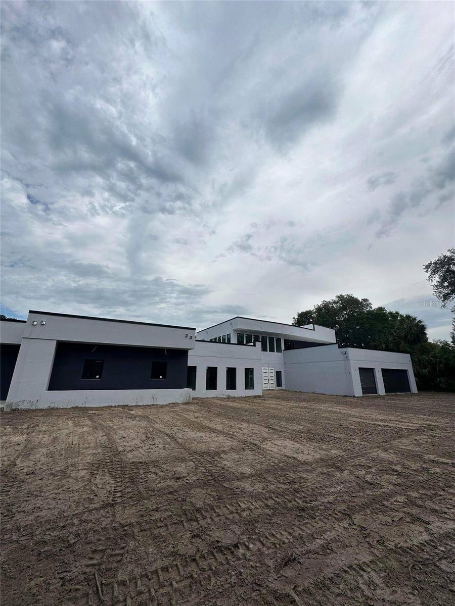 Lutz, FL 33559,2518 SUNSET LN