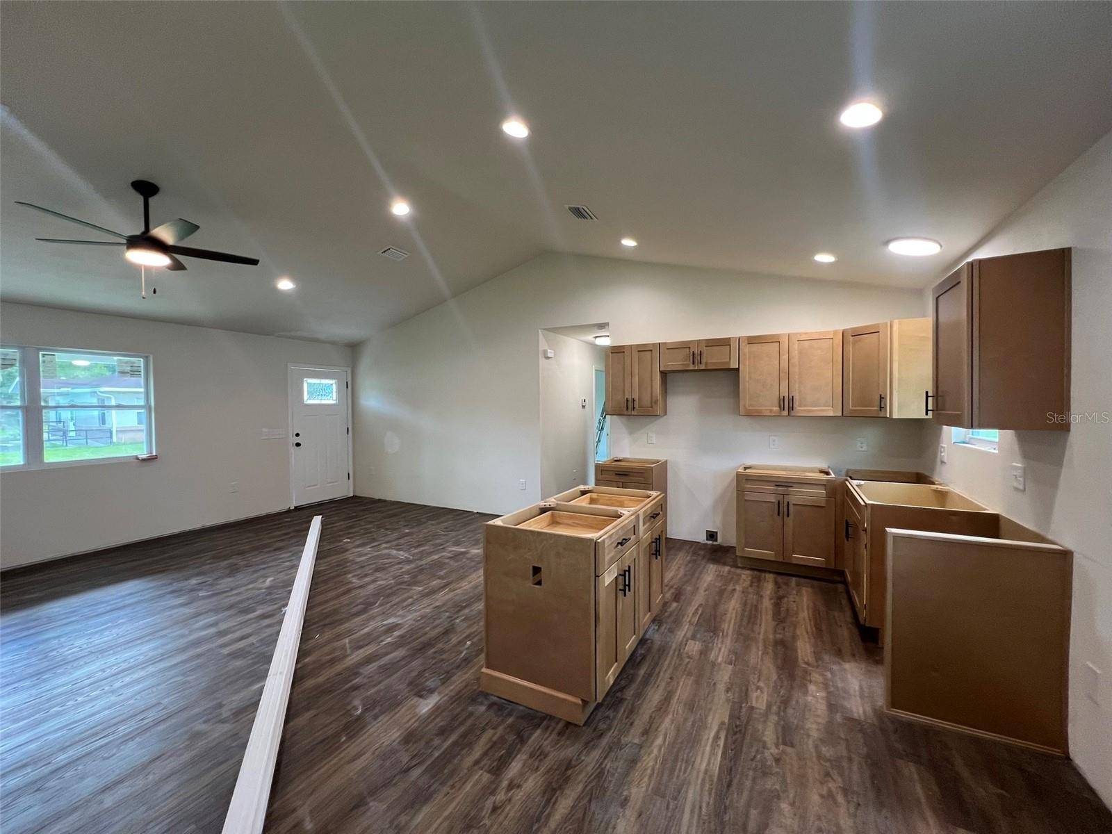 High Springs, FL 32643,18210 DOUGLASS ST
