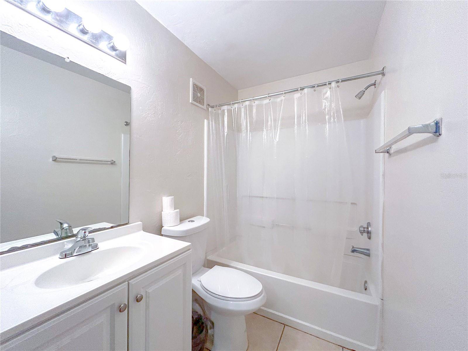 Gainesville, FL 32608,4000 SW 23RD ST #3-107
