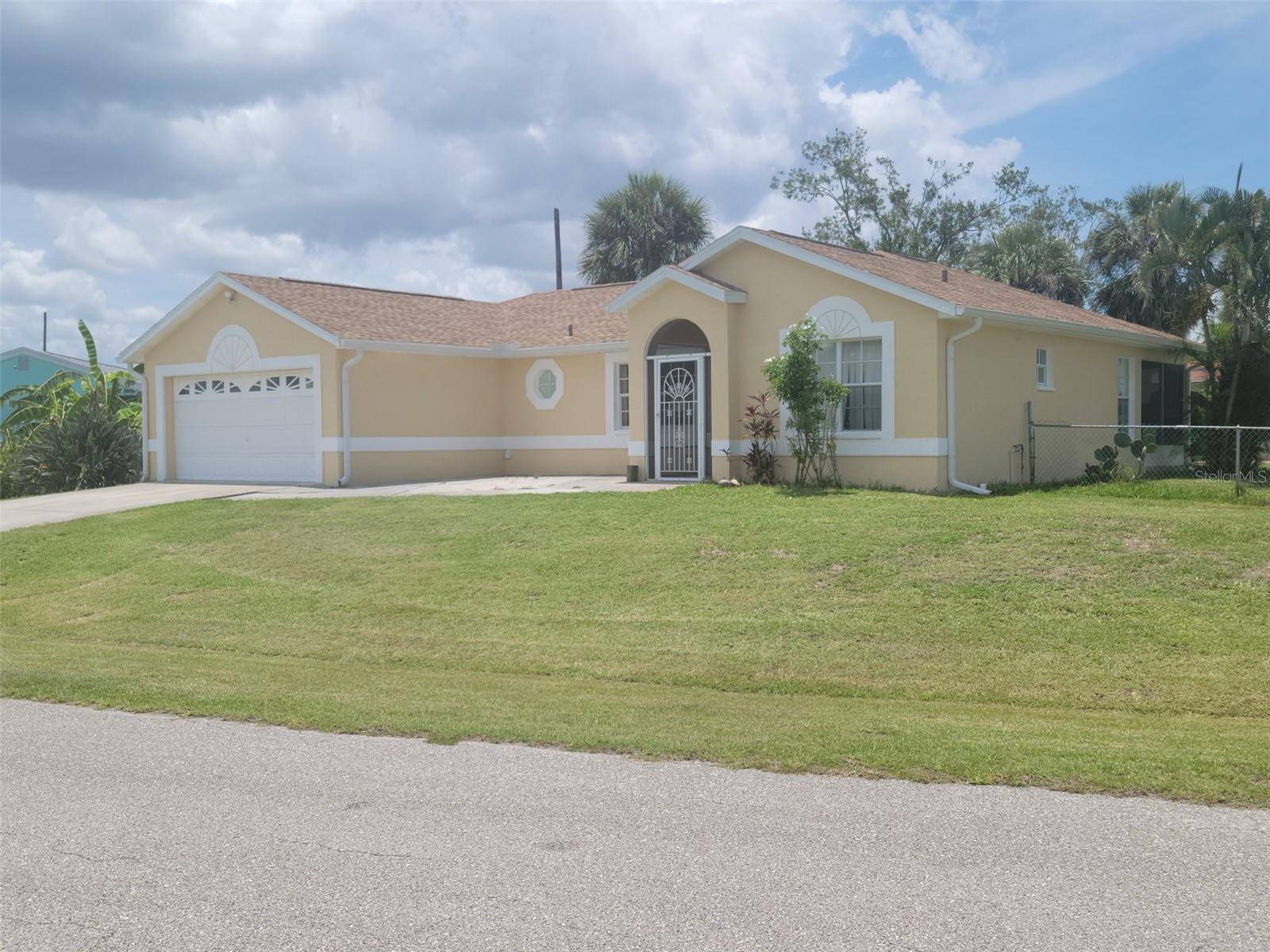 Port Charlotte, FL 33948,4611 HERMAN CIR