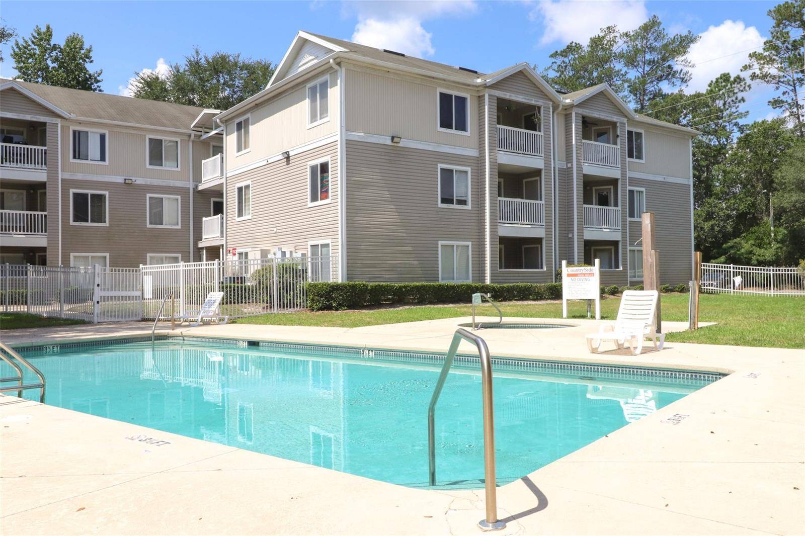 Gainesville, FL 32608,4000 SW 23RD ST #5-207 Room B