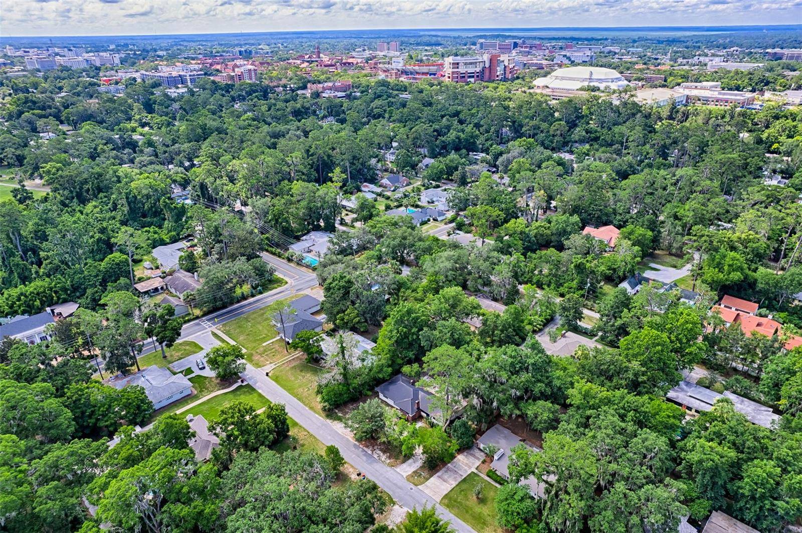 Gainesville, FL 32603,2227 NW 5TH PL