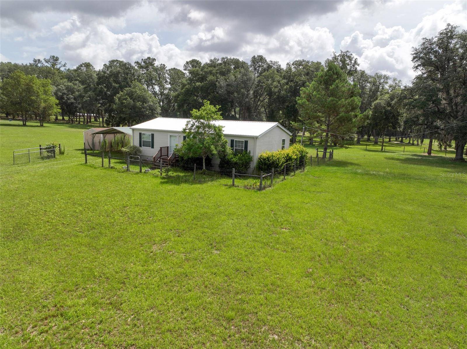 Hawthorne, FL 32640,1943 SE 240TH TER