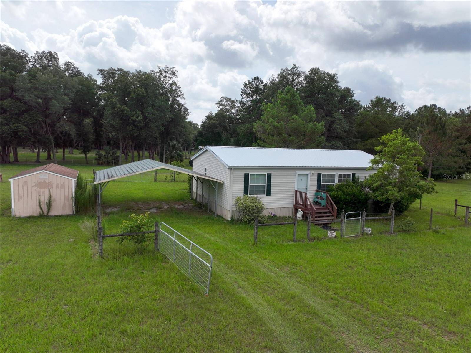 Hawthorne, FL 32640,1943 SE 240TH TER