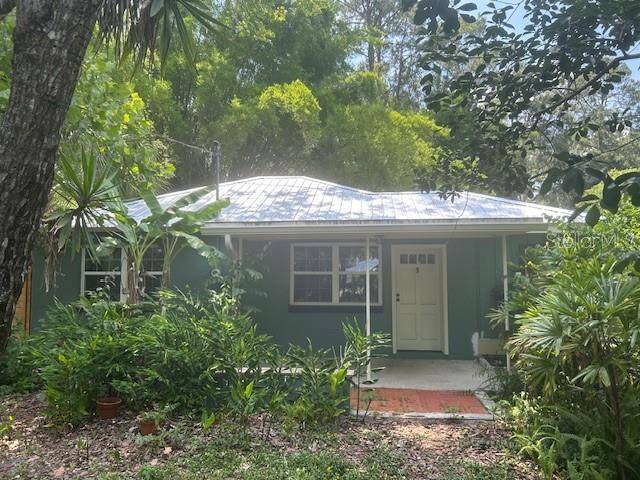 Gainesville, FL 32601,930 NE 12TH AVE