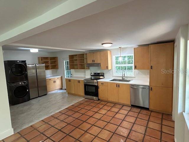 Gainesville, FL 32601,930 NE 12TH AVE