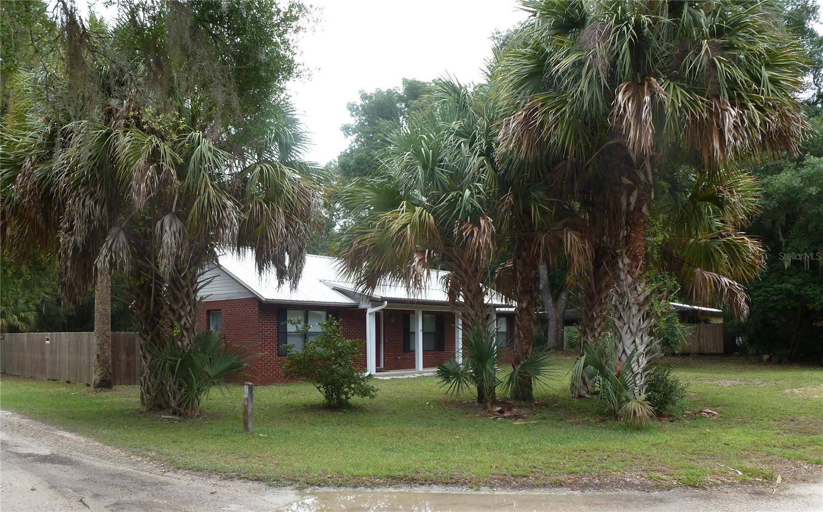 Melrose, FL 32666,404 CENTRE ST