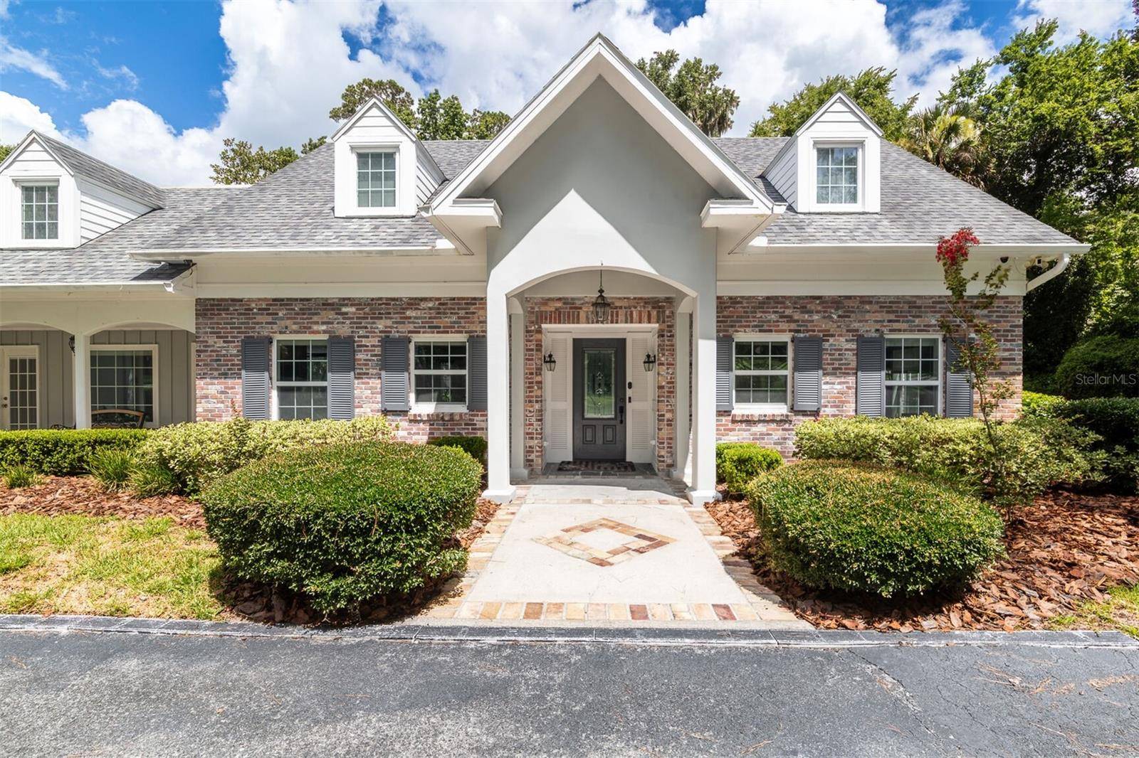 Gainesville, FL 32601,2506 SW 9TH DR