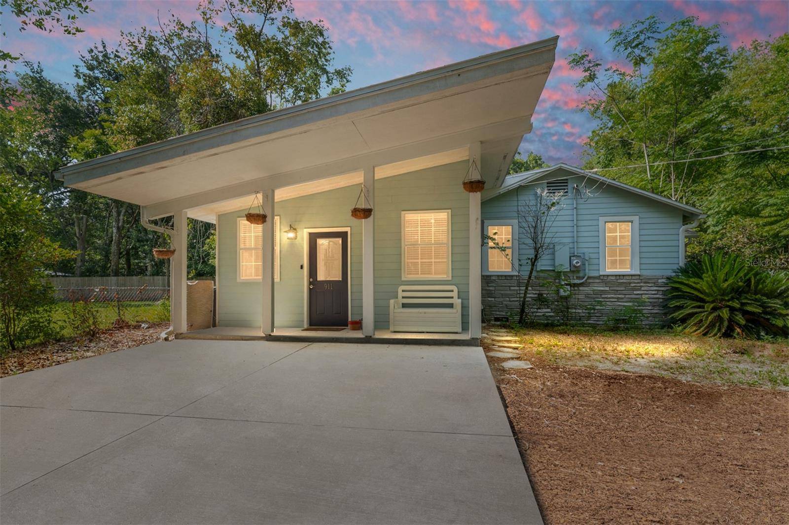 Gainesville, FL 32609,911 NW 33RD AVE