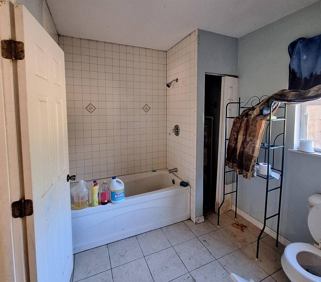 Hawthorne, FL 32640,21215 SE 111TH AVE