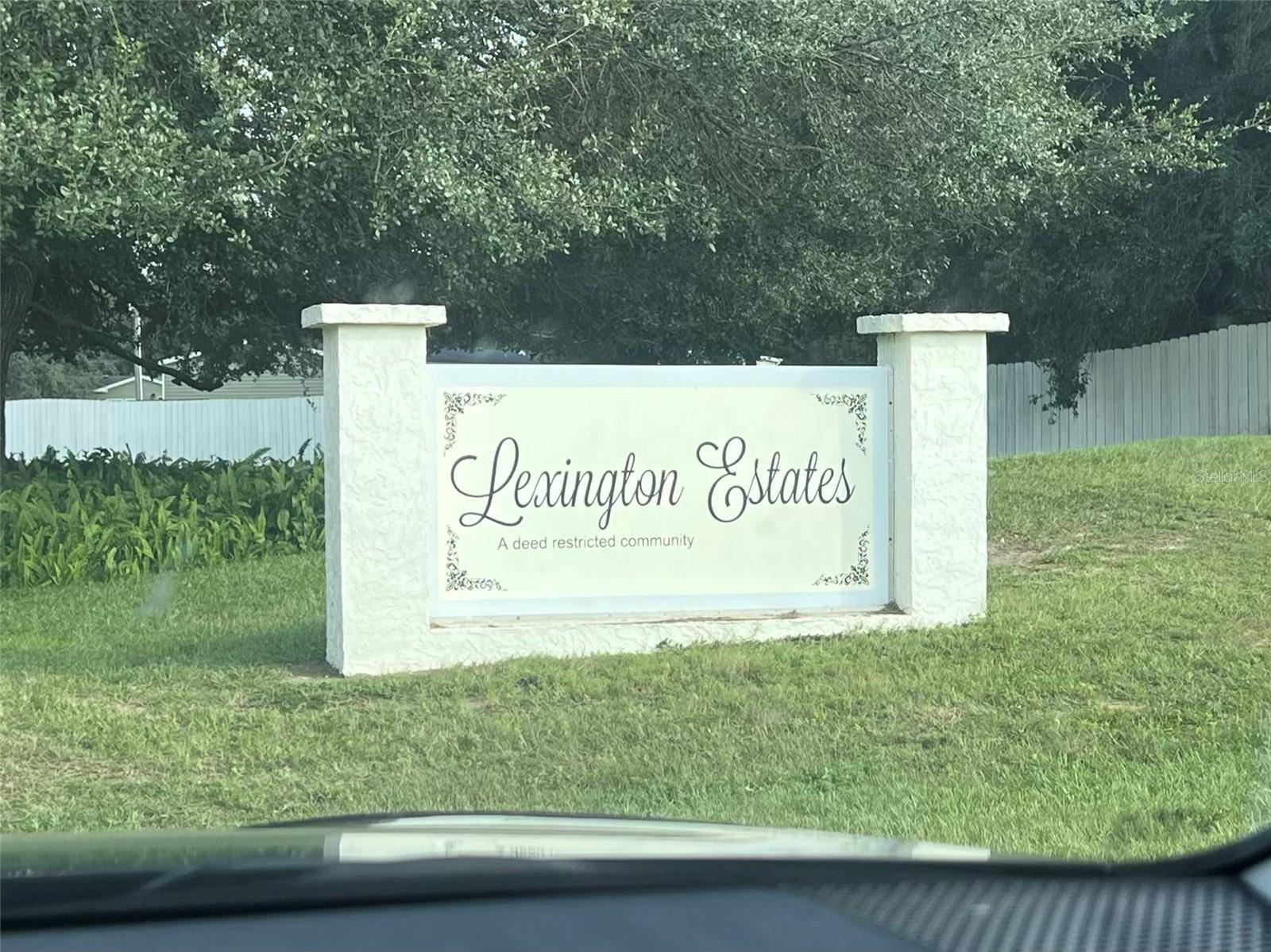 Ocala, FL 34472,21 SE 70TH CIR