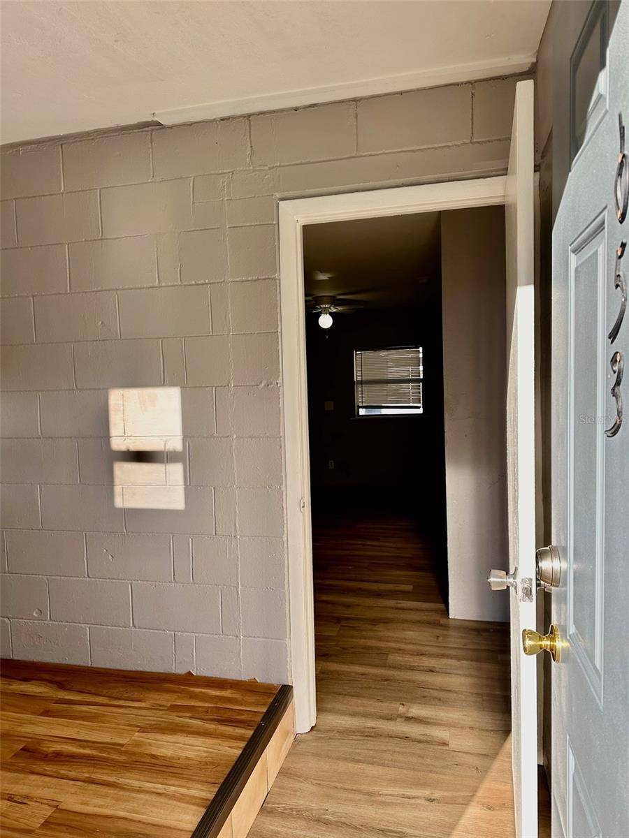 Gainesville, FL 32641,653 NE WALDO RD