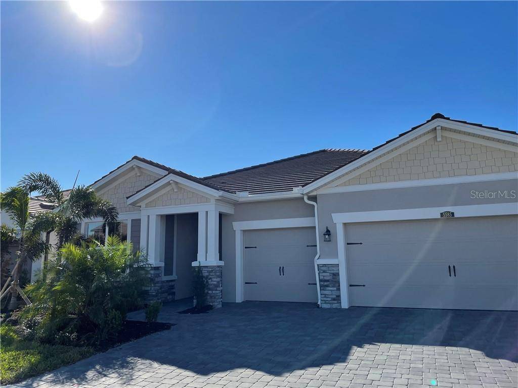 Sarasota, FL 34238,5585 LONGSHORE LOOP