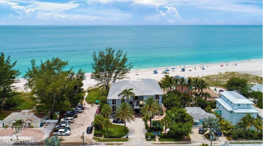 Holmes Beach, FL 34217,3302 GULF DR #202