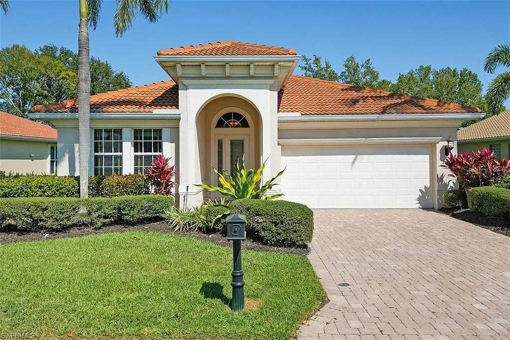 Bonita Springs, FL 34135,14073 LAVANTE CT