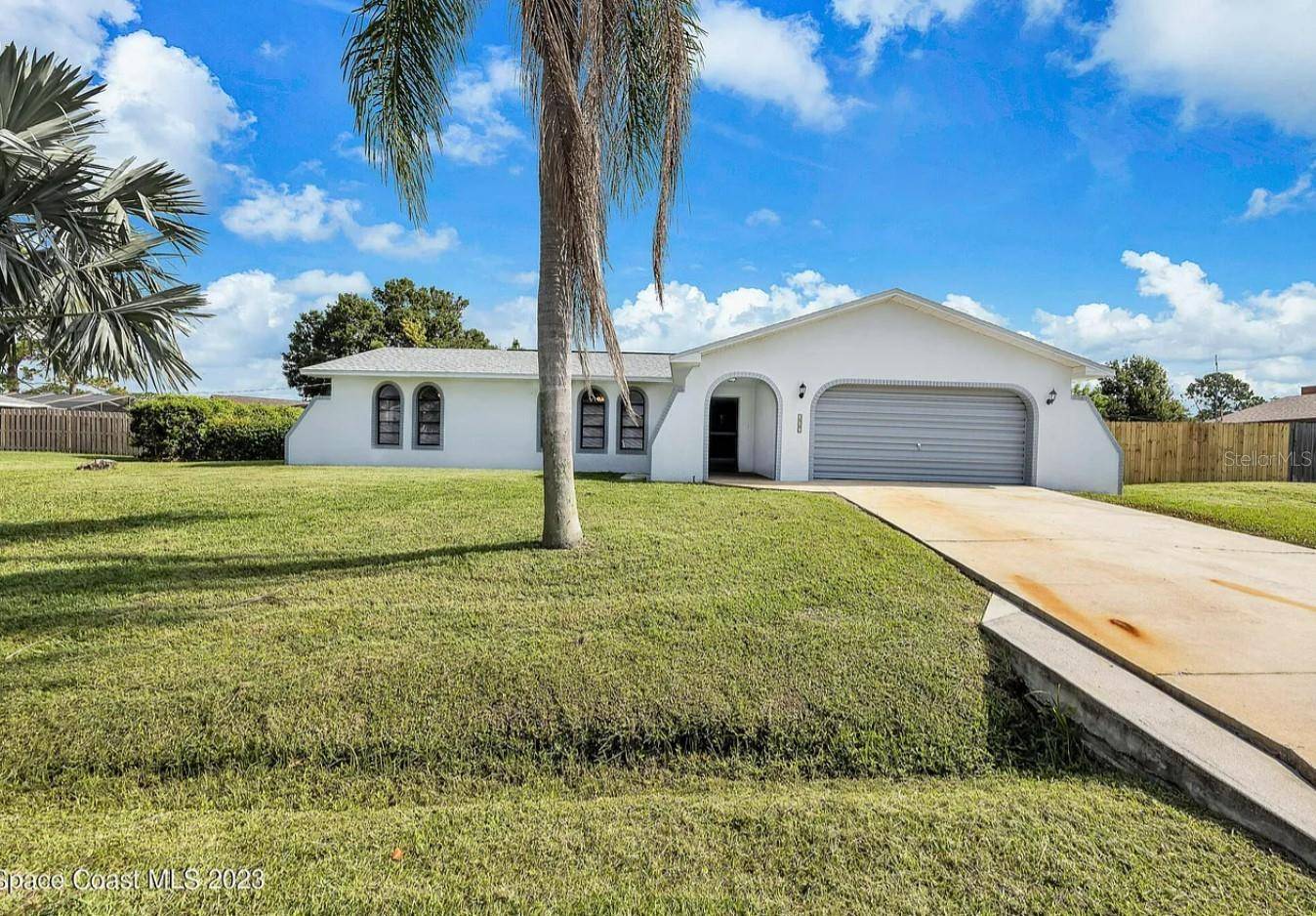 Palm Bay, FL 32907,357 NE PEPPER ST NE